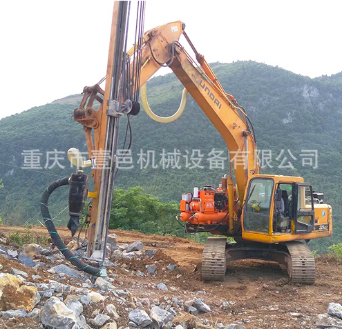 挖鑽機